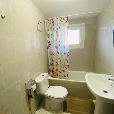 Apartament Lcdm Romina, Cerca Playa Y Vistas Roses
